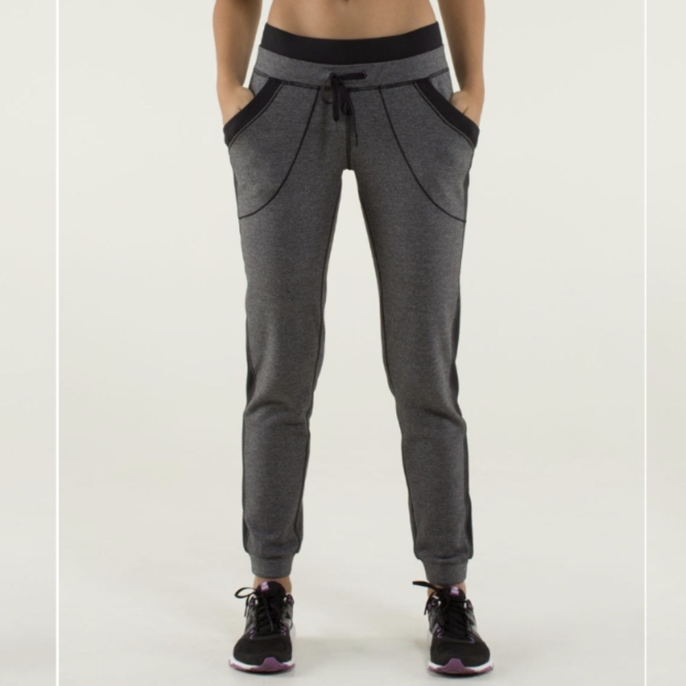 Lululemon Base Runner Pant heathered Black grey size 6